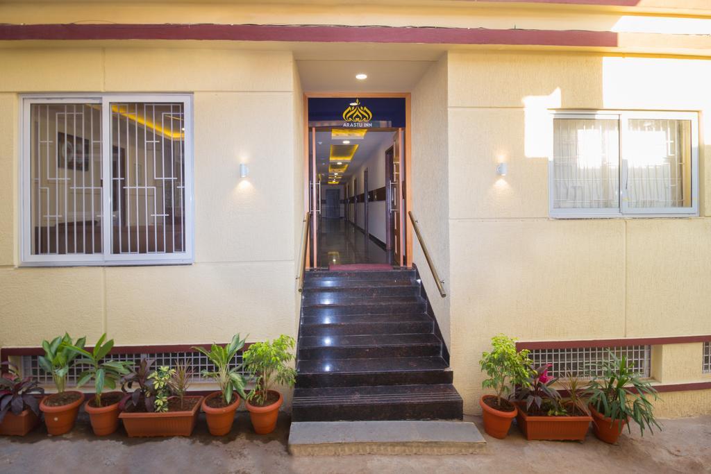 Itsy Hotels Arastu Inn Haidarábád Kültér fotó